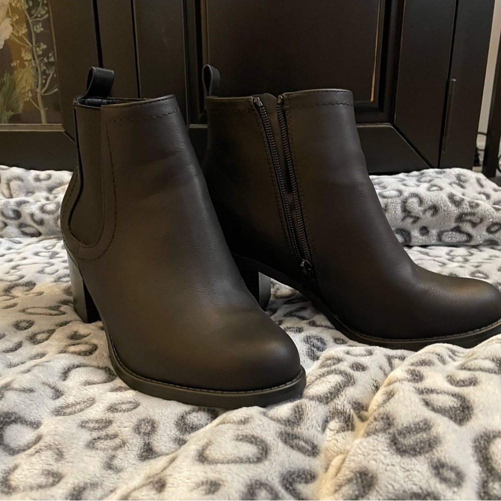 Sonoma Black Ankle Booties